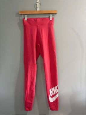 Nike Girls Bright Pink Leggings with White Swoosh